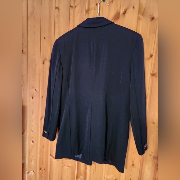 Too many blazers in my closet! - Picture 2 of 5